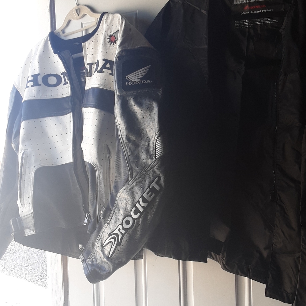 Motorcycle racing jacket